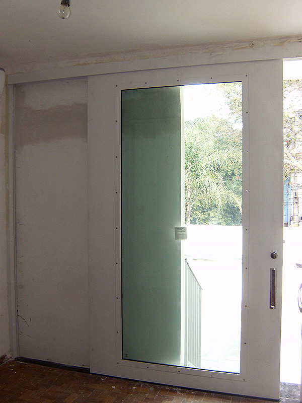 Porta Blindada de Correr com Vidro - PBCV02