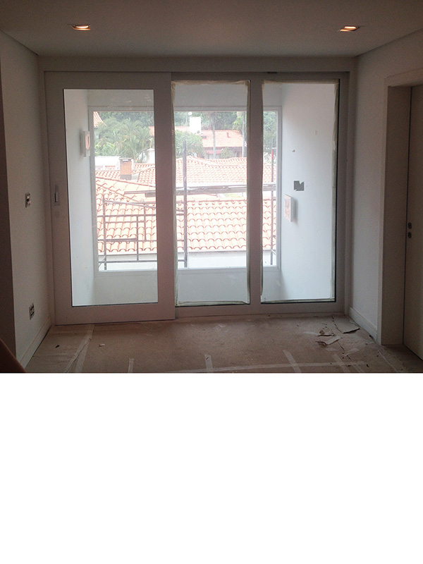 Porta Blindada de Correr com Vidro - PBCV06